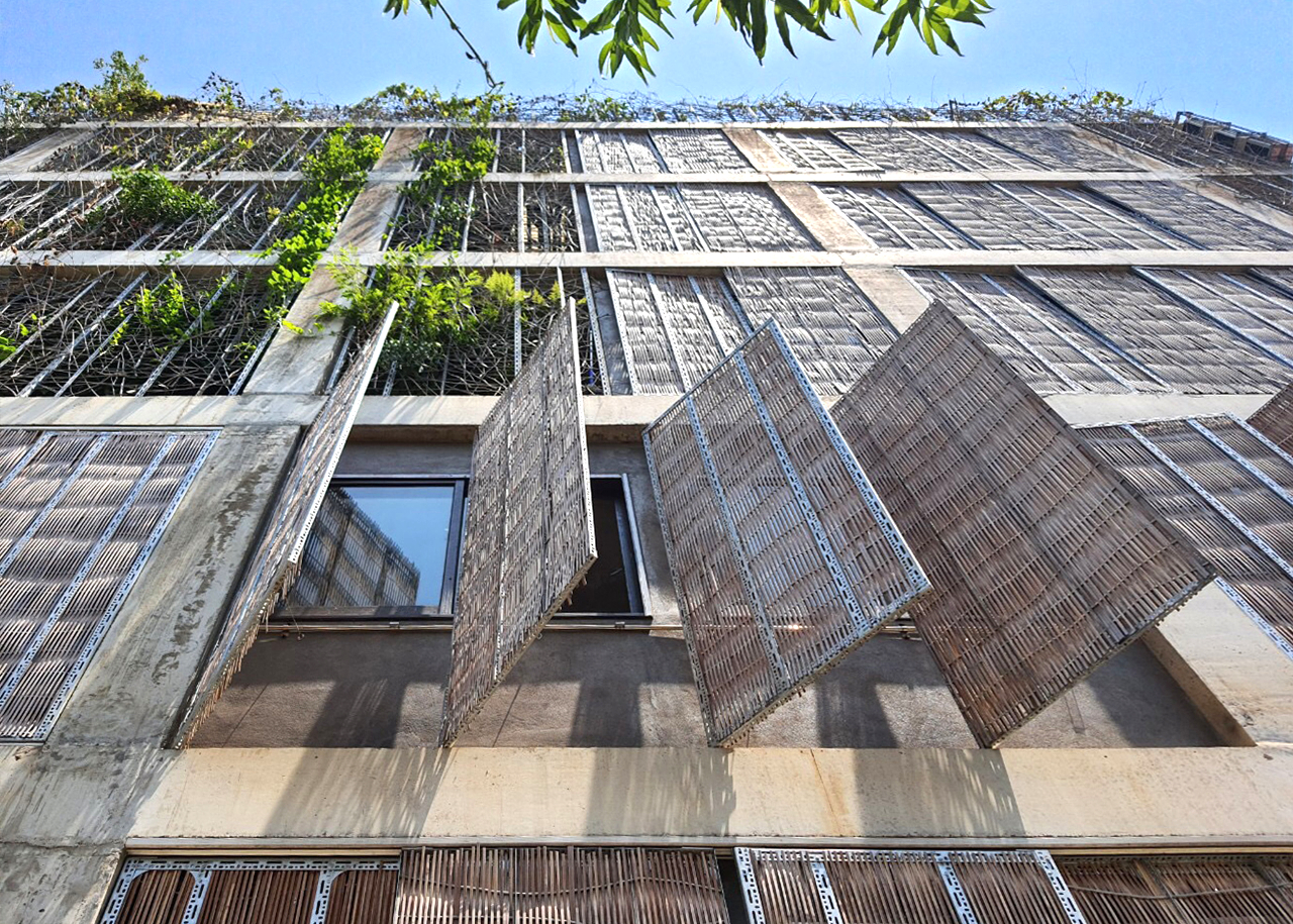 Làm mát công trình với tư duy thiết kế tích hợp- Ảnh 1. C:UsersHPDownloadsV-arch trả lời báo xây dựng - 01.11.2025V-arch trả lời báo xây dựng - 01.11.2025ảnh công trìnhGI HOUSE - 04.JPG