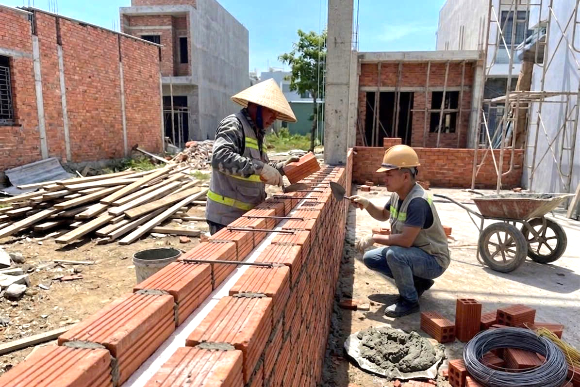 Hạ nhiệt ngôi nhà bằng tường gạch hai lớp- Ảnh 1. Hạ nhiệt ngôi nhà bằng tường gạch hai lớp- Ảnh 1.